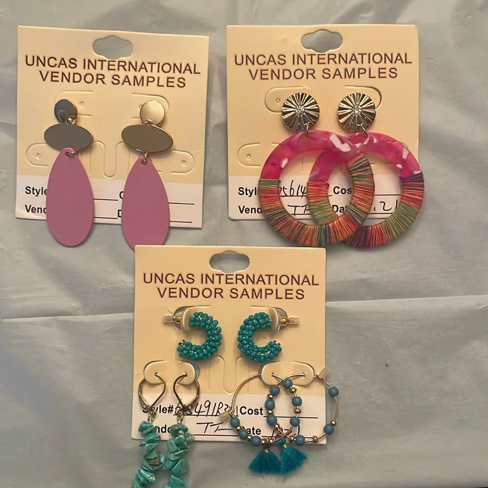 Earring Bundle - Picture 1 of 2